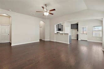 1101 Goldilocks Ln in Manchaca, TX - Building Photo - Building Photo