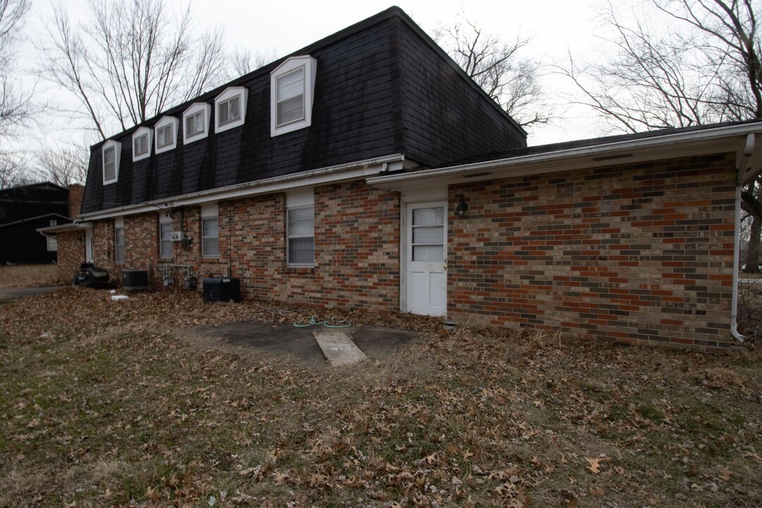 4819 Meadow Lark Ln in Columbia, MO - Building Photo