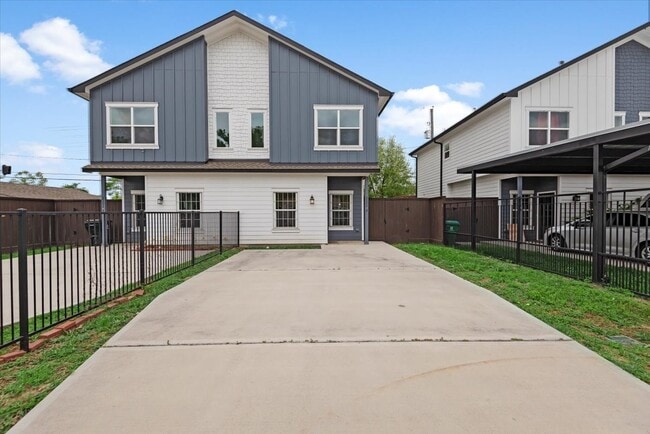 2202 Lynnfield St in Houston, TX - Building Photo - Building Photo