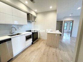 118 Buttonwood St, Unit 1 in Boston, MA - Building Photo