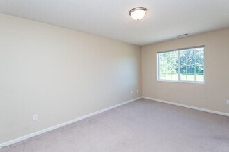 2022 29th Pl NW, Unit 2022 29th PL NW #204 in Rochester, MN - Building Photo - Building Photo