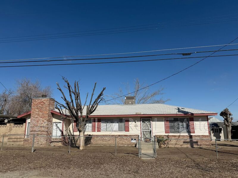 903 Bush St in Maricopa, CA - Building Photo