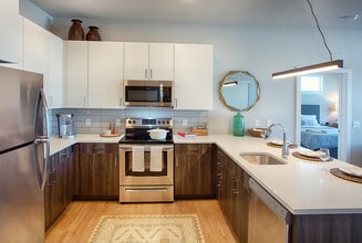 South Main Station in Longmont, CO - Building Photo - Building Photo