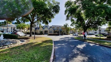 1033 S Hiawassee Rd, Unit 2622 in Orlando, FL - Foto de edificio - Building Photo