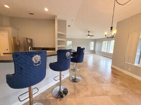 7534 Coconut Blvd in Palm Beach Gardens, FL - Building Photo