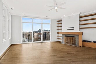 2625 W Chicago Ave in Chicago, IL - Building Photo - Building Photo