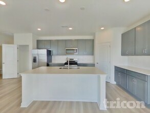 5311 Carnegie Rd in Old Hickory, TN - Foto de edificio - Building Photo