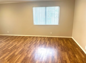 13126 Bromont Ave, Unit 11 in Los Angeles, CA - Building Photo - Building Photo