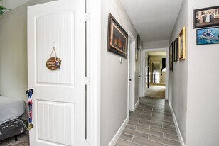 9235 Pecos St in Houston, TX - Building Photo