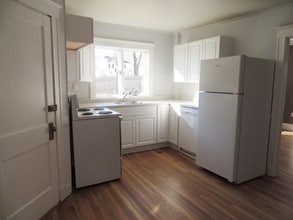 23 Williams St, Unit 1 in Beverly, MA - Building Photo - Building Photo