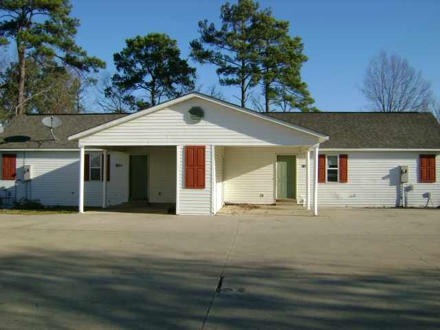 103 McCurry Ter in Hot Springs National Park, AR - Building Photo