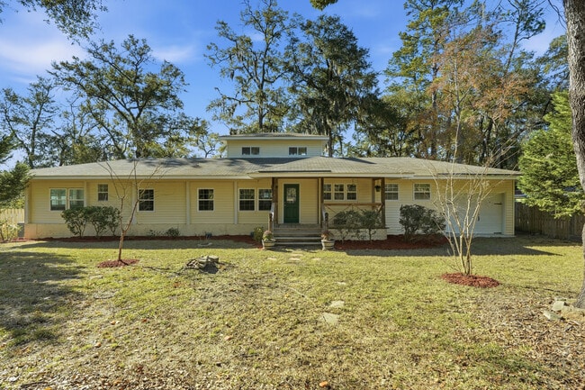 property at 413 Pine Ridge Dr