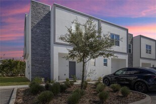 312 Famagusta Dr, Unit 122 in Davenport, FL - Building Photo