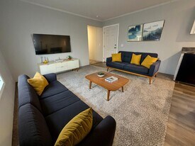 15353 Dominique Dr in Clinton Township, MI - Building Photo