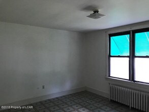 585 Arthur St in Hazleton, PA - Building Photo - Building Photo