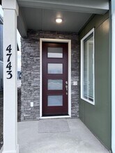 4743 W Santa Fe Ln in Meridian, ID - Building Photo - Building Photo