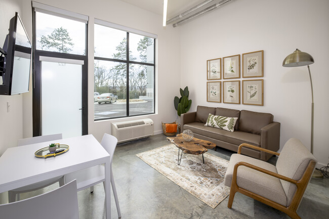 Urban Loft Co. in Russellville, AR - Foto de edificio - Interior Photo