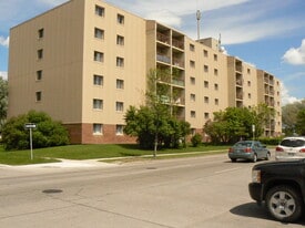 311 Partridge Avenue in Winnipeg, MB - Building Photo