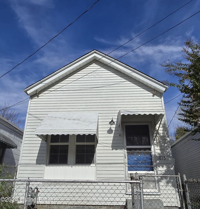 1815 Owen St in Louisville, KY - Foto de edificio