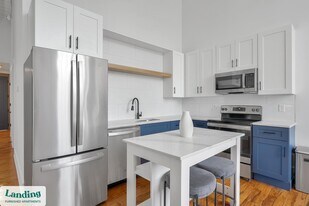 31 Victor St in Greenville, SC - Building Photo