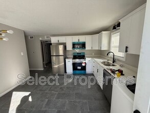 2215 Hurst Ln in Jonesboro, AR - Building Photo - Building Photo