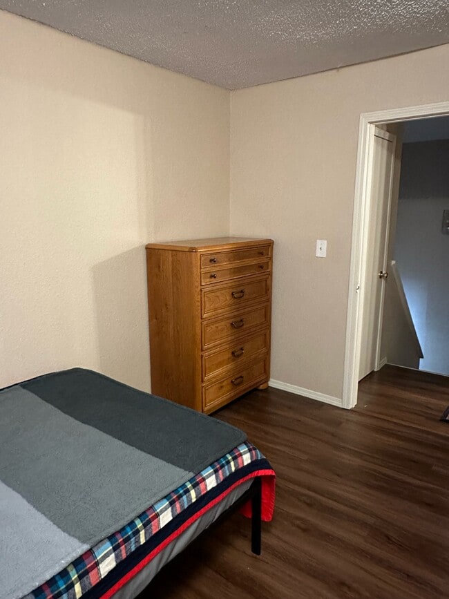 3621 Brush Creek Dr in Lawrence, KS - Building Photo - Building Photo