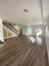 11312 Huston St in Los Angeles, CA - Building Photo - Building Photo
