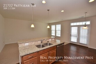 21702 Pattyjean Terrace in Ashburn, VA - Building Photo - Building Photo