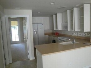 8537 Insular Ln in Orlando, FL - Building Photo - Building Photo