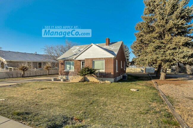 587 N 1000 W in Clearfield, UT - Building Photo - Building Photo