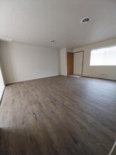 1312 Dowell Rd in Grants Pass, OR - Building Photo - Building Photo