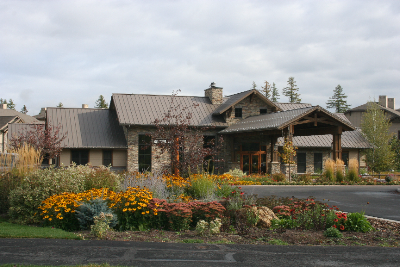 6007 St Moritz Dr in Whitefish, MT - Building Photo