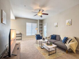 15608 N 71st St in Scottsdale, AZ - Building Photo