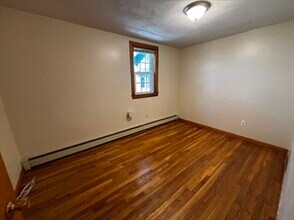 198 Washington St, Unit 1L in Somerville, MA - Foto de edificio - Building Photo