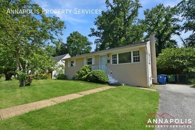 property at 747 Warren Dr