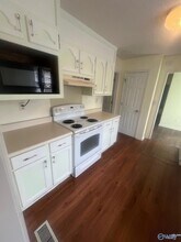 106 January Blvd in Huntsville, AL - Foto de edificio - Building Photo