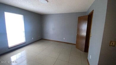 5542 Bennington Dr in Jacksonville, FL - Building Photo - Building Photo