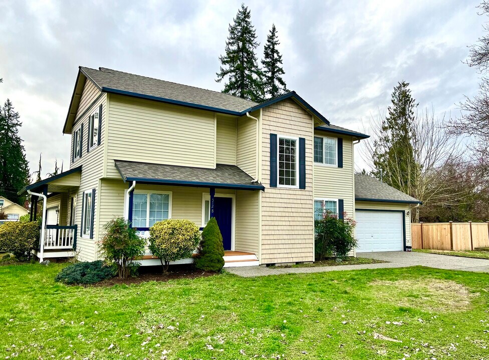 512 Hazel St in Arlington, WA - Building Photo