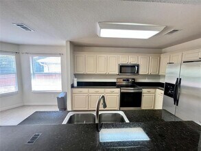 4324 Stone Hollow Way in Euless, TX - Building Photo - Building Photo