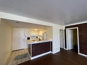 7510 Hornwood Dr, Unit 900 in Houston, TX - Building Photo - Building Photo