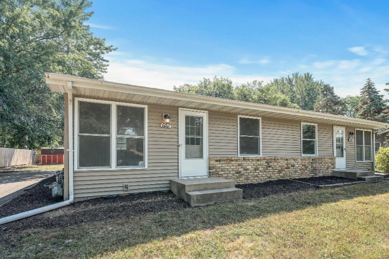 120 Inglewood St-Unit -116 in Long Lake, MN - Building Photo