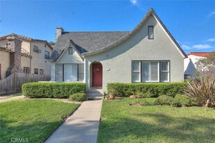 1114 S Birch St in Santa Ana, CA - Building Photo