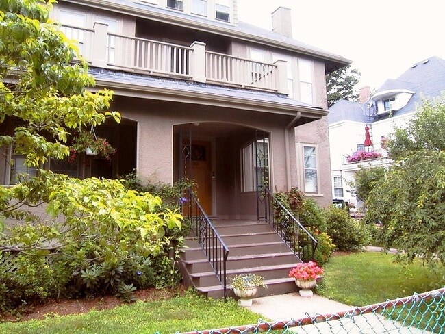 90 Orchard St, Unit 1