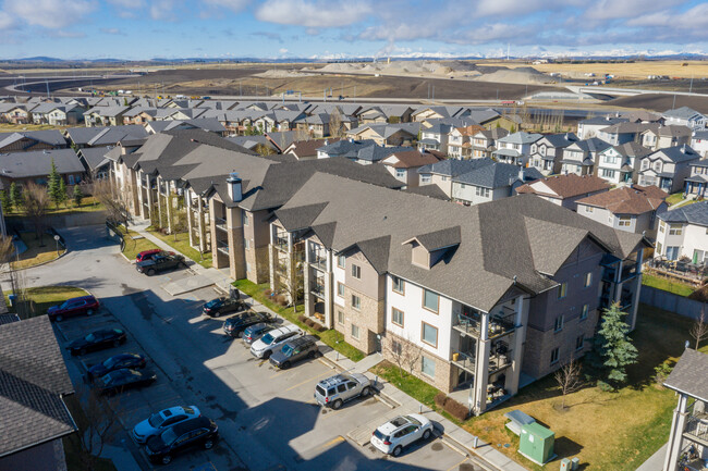 Bridlecrest Pointe in Calgary, AB - Building Photo - Building Photo