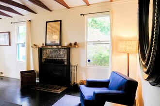 8540 Ridpath Dr in Los Angeles, CA - Building Photo - Building Photo