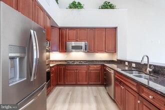8934 Yellow Daisy Pl in Lorton, VA - Building Photo - Building Photo