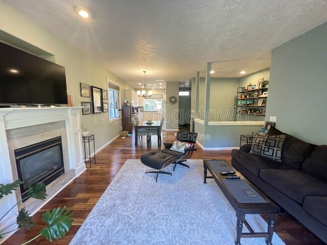 property at 1723 NW Wonderview Ave