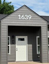 1639 N Arkansas St in Rogers, AR - Building Photo - Building Photo