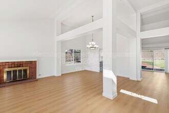 26411 Stratford in Lake Forest, CA - Foto de edificio - Building Photo