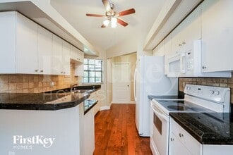 9092 Morris Rd in Ft. Myers, FL - Building Photo - Building Photo